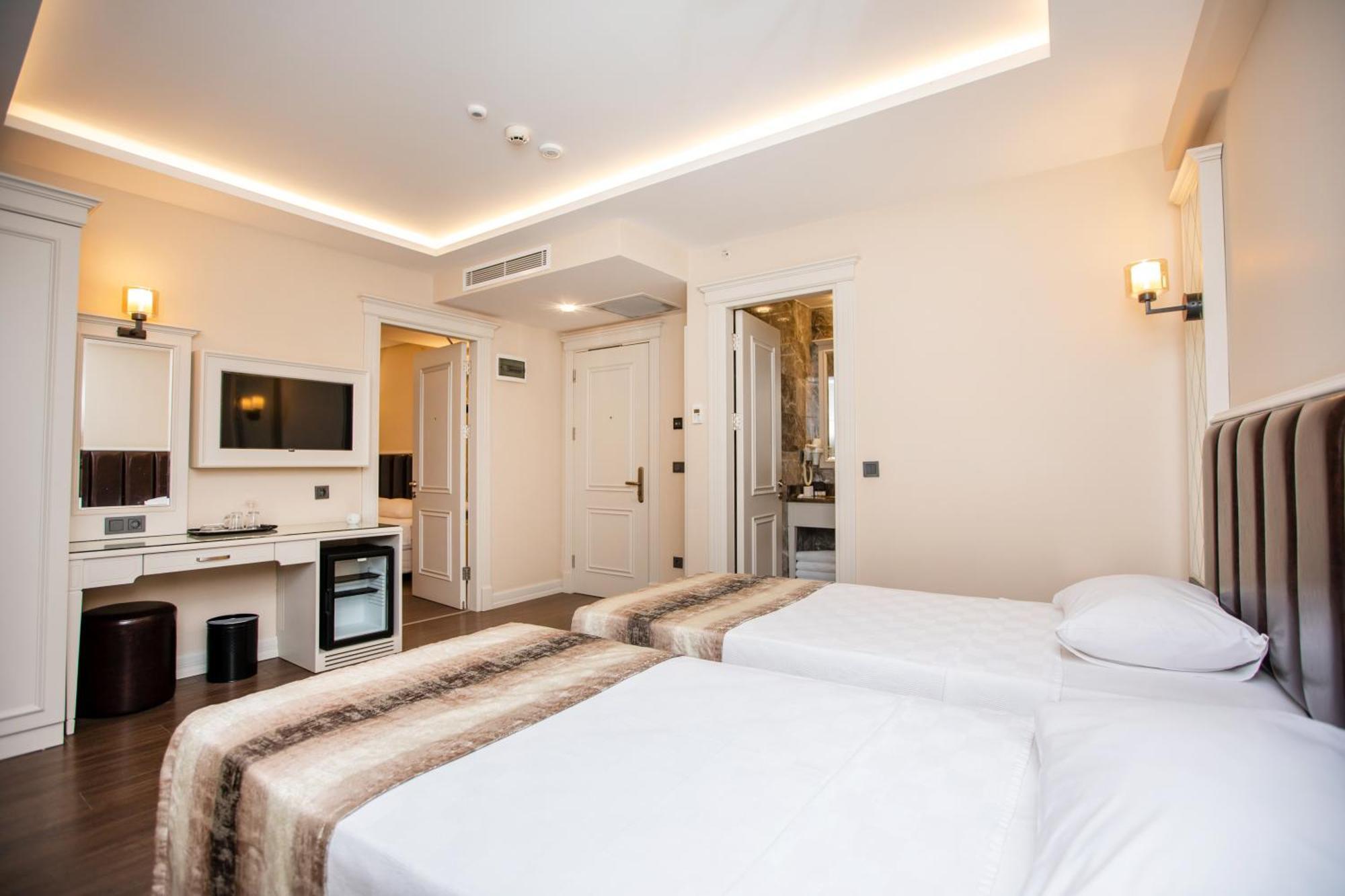 Prag Hotel Istanbul Exterior photo